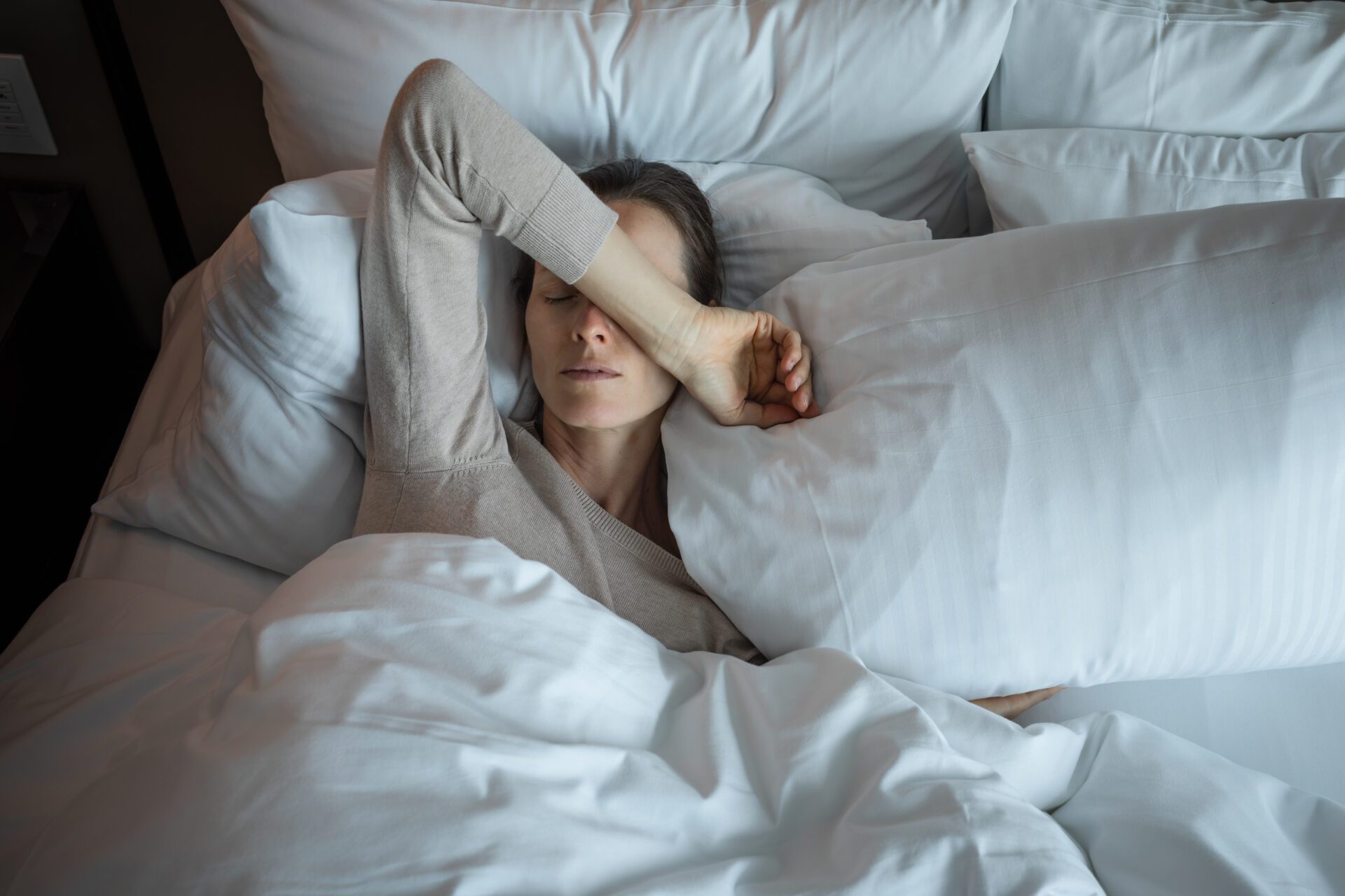 Troubles du sommeil : Quels sont les symptômes et causes